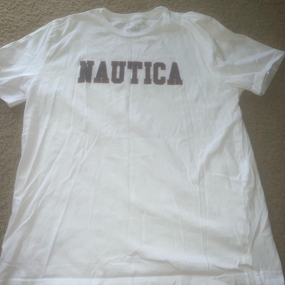 White Nautica T-shirt 💙 size - large